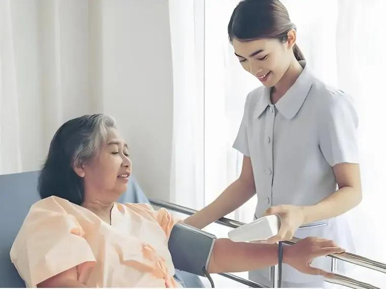 养老护理、持证护士护工、居家照护、医院照护病人、老人陪护、病人护理